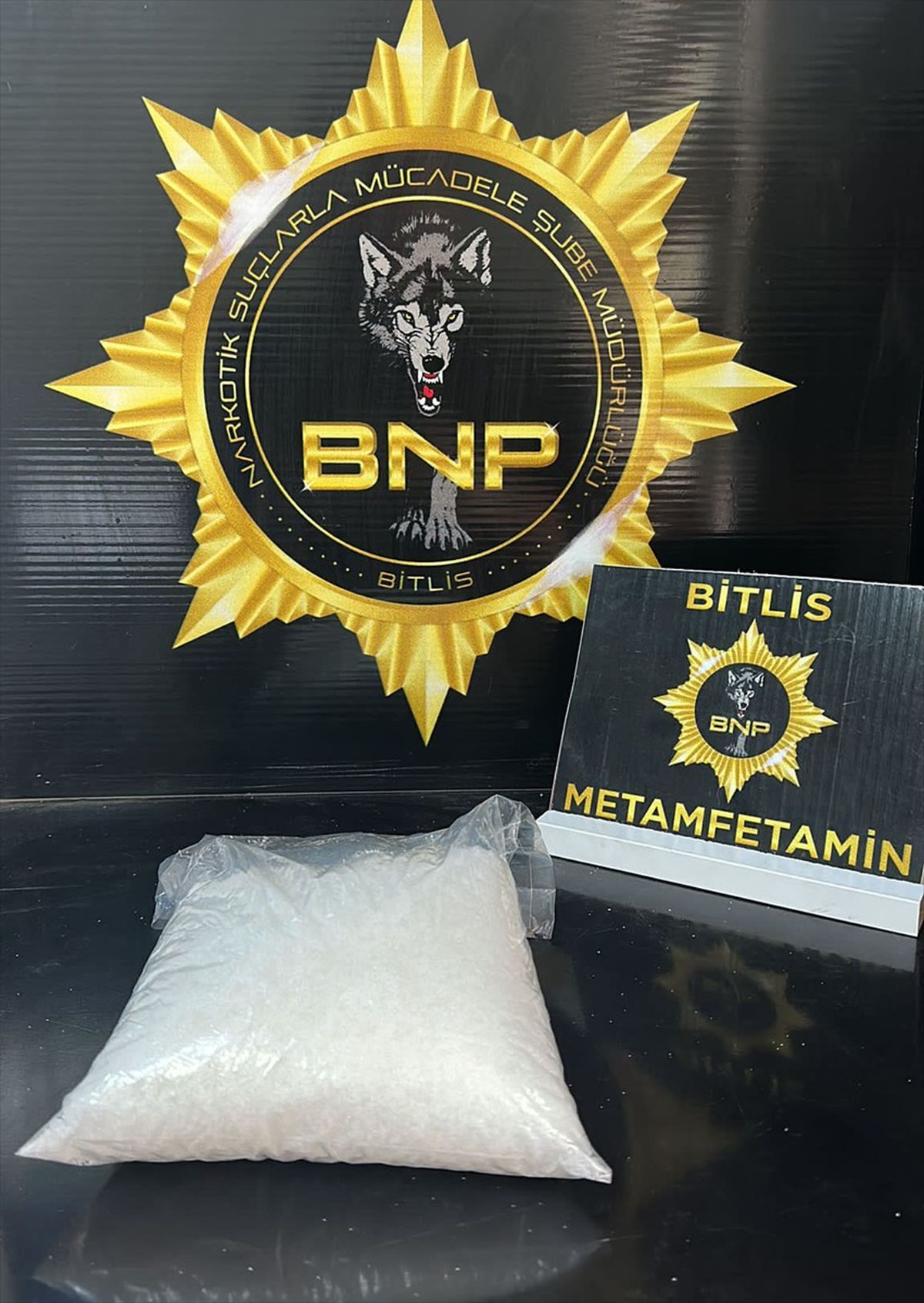 Bitlis\'te minibüste 846 gram sentetik uyuşturucu ele geçirildi
