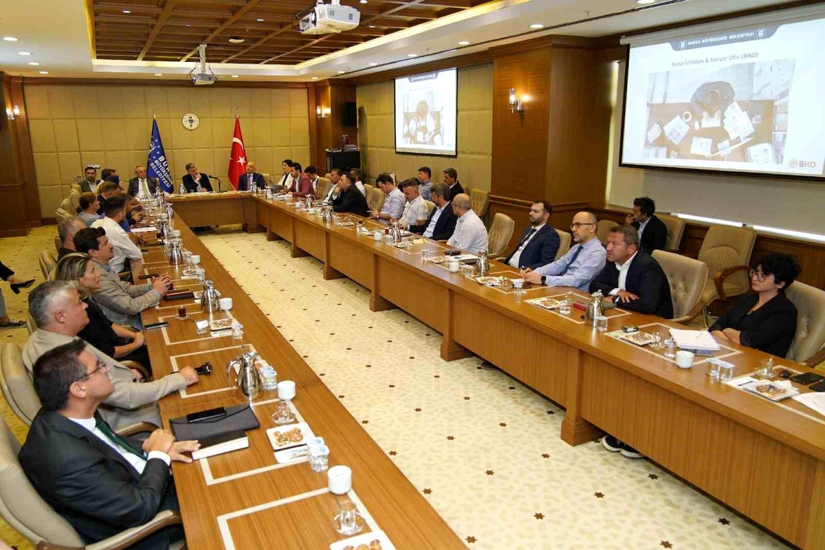 Bursa Büyükşehir Belediyesi İstihdam Konusunda Tüm Paydaşları Bir Araya Getiriyor