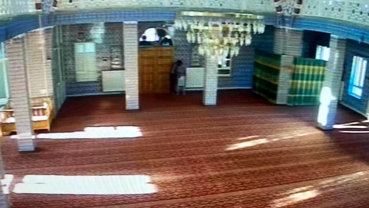 Kayseri\'de Hırsızlık Girişimi: Camide Yakalanan Şahıs Gözaltına Alındı