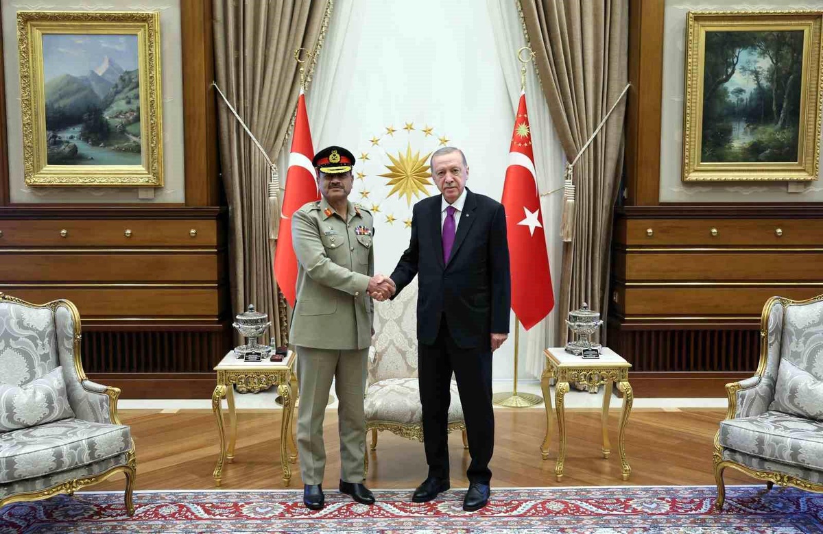 Cumhurbaşkanı Erdoğan, Pakistan Kara Kuvvetleri Komutanı Syed Asım Munir\'i kabul etti.