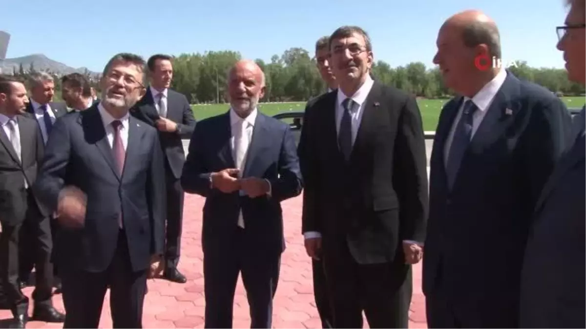 Cumhurbaşkanı Yardımcısı Yılmaz, KKTC'nin yerli otomobil fabrikasını ziyaret etti