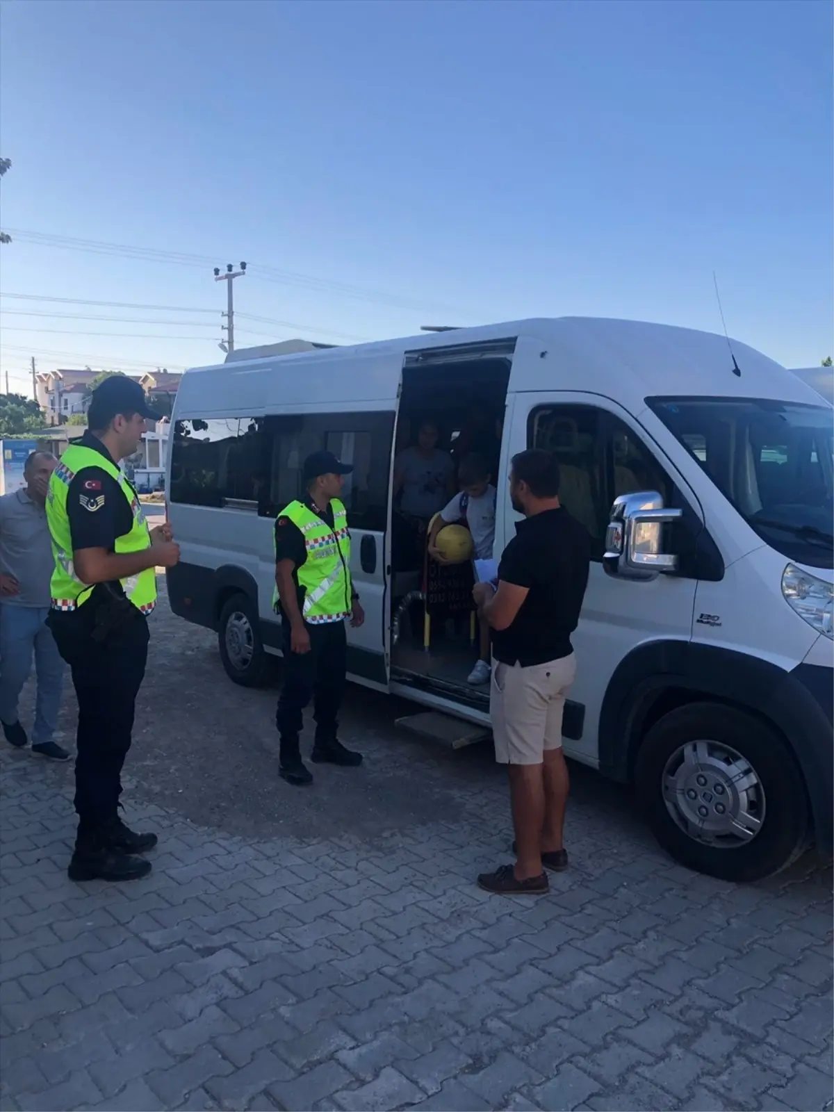 Datça İlçe Jandarma Komutanlığı\'ndan Okul Servislerine Denetim