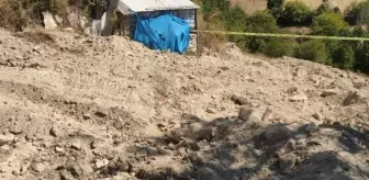 Küçük bir köyde kaçak kazı yapan 8 kişi suçüstü yakalandı