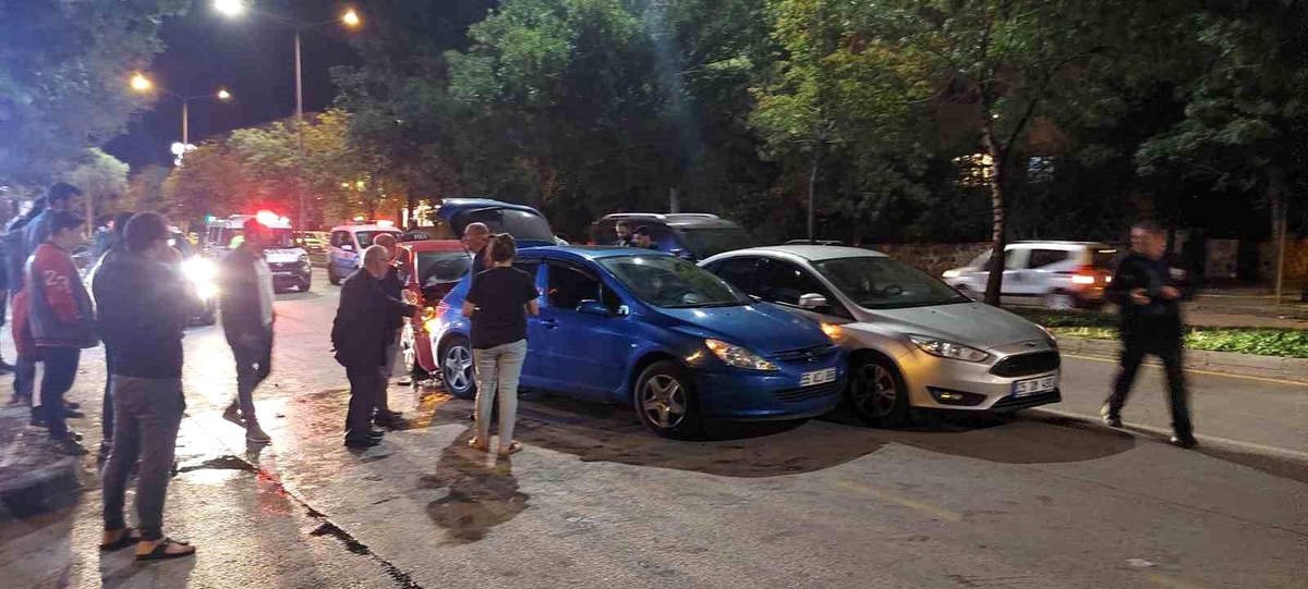 Erzurum\'da trafik kazasında 2 kişi yaralandı