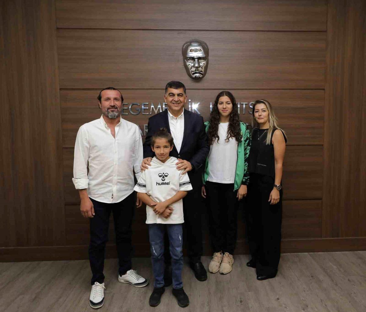 Fadıloğlu, Fenerbahçe\'ye transfer olan Beril\'i ağırladı