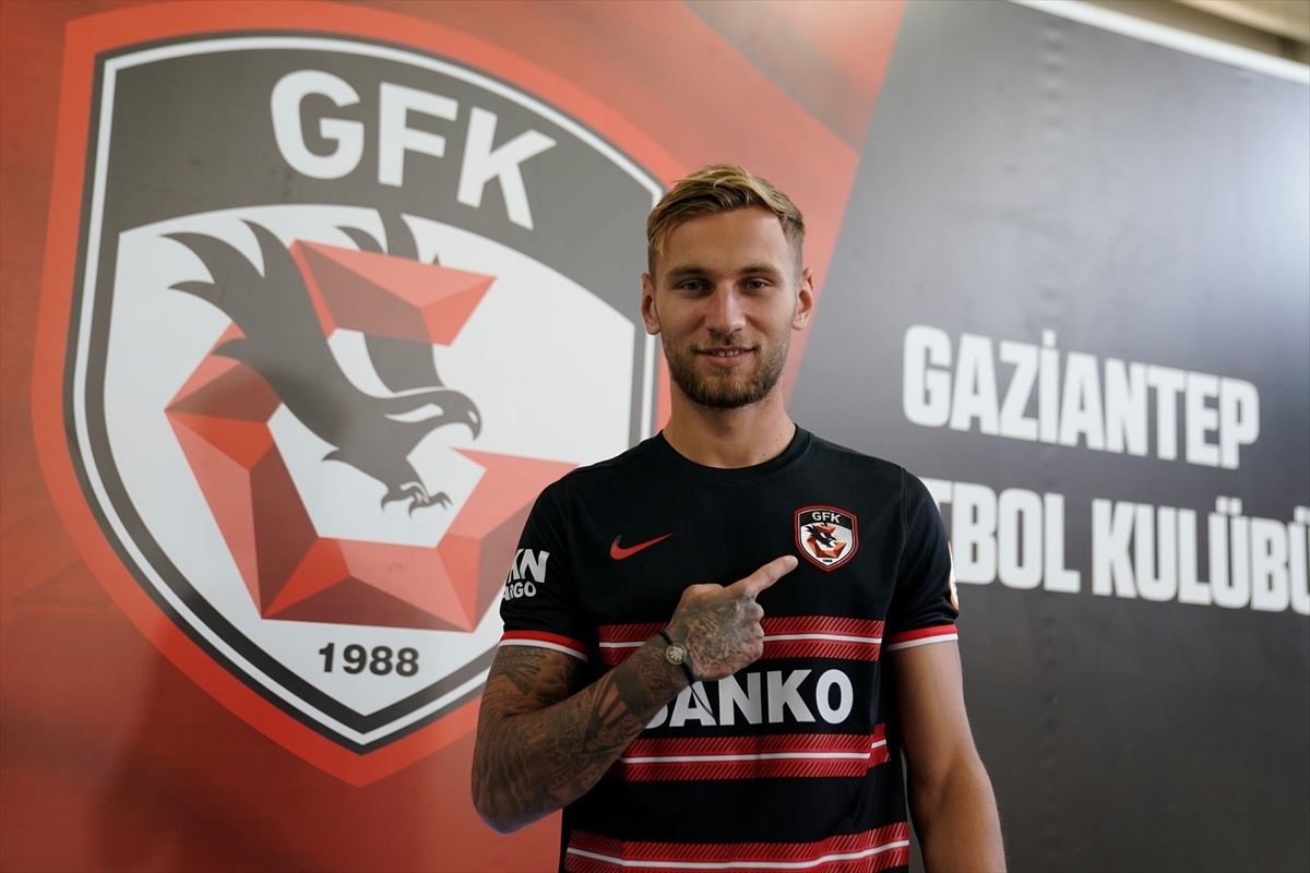 Gaziantep FK, Denis Dragus\'u kadrosuna kattı