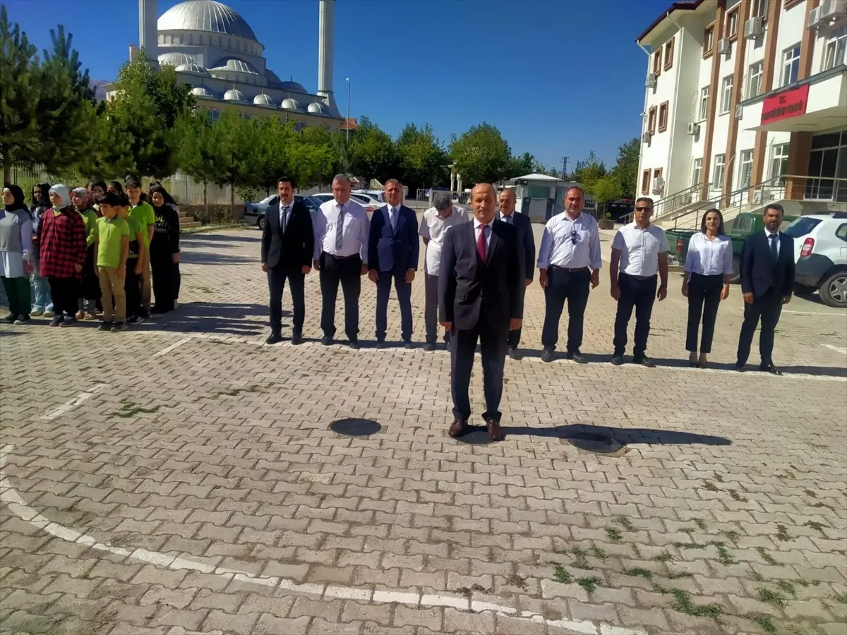 Malatya\'da İlköğretim Haftası Törenle Kutlandı