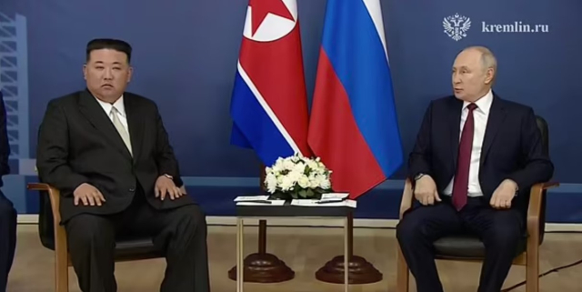 Kuzey Kore liderinin Putin ile yapacağı görüşme öncesi oturacağı koltuğun dayanıklılığı kontrol edildi