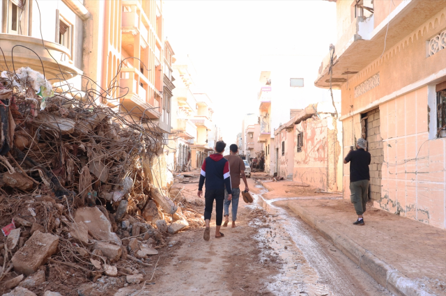 Libya'da can kaybı 6 bini aştı, yalnızca bir kentte yersiz yurtsuz kalanların sayısı 30 bin