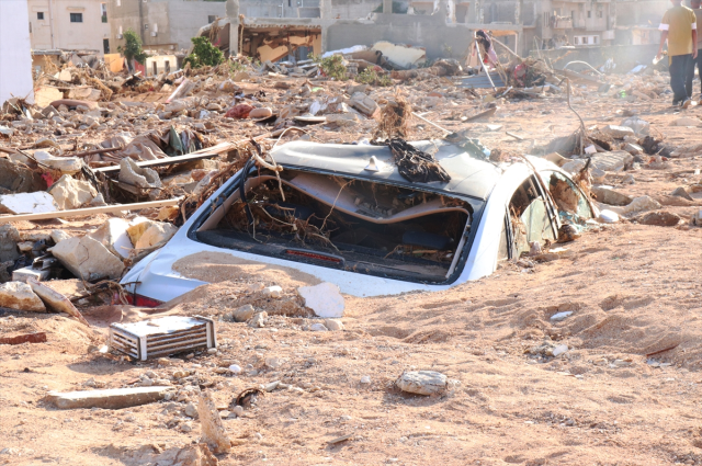 Libya'da can kaybı 6 bini aştı, yalnızca bir kentte yersiz yurtsuz kalanların sayısı 30 bin