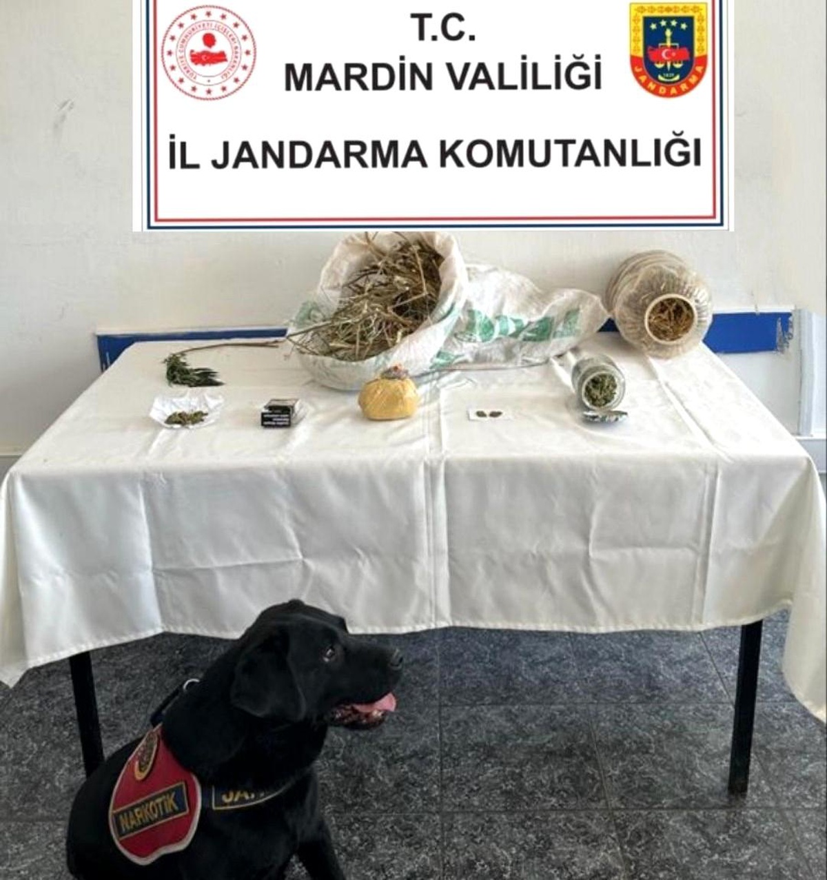 Mardin\'de yol kontrolünde uyuşturucu madde ele geçirildi