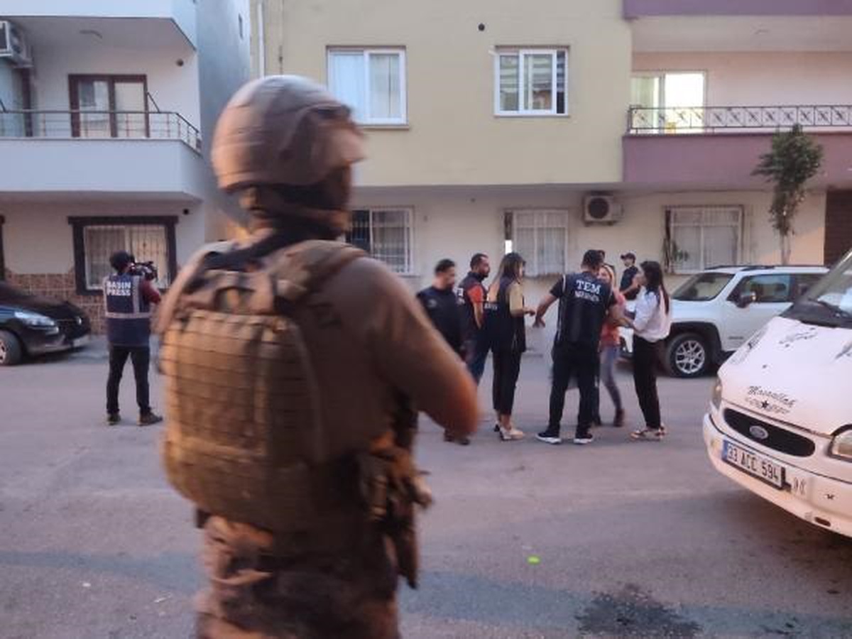 Mersin\'de PKK, DEAŞ ve FETÖ operasyonu: 4 gözaltı
