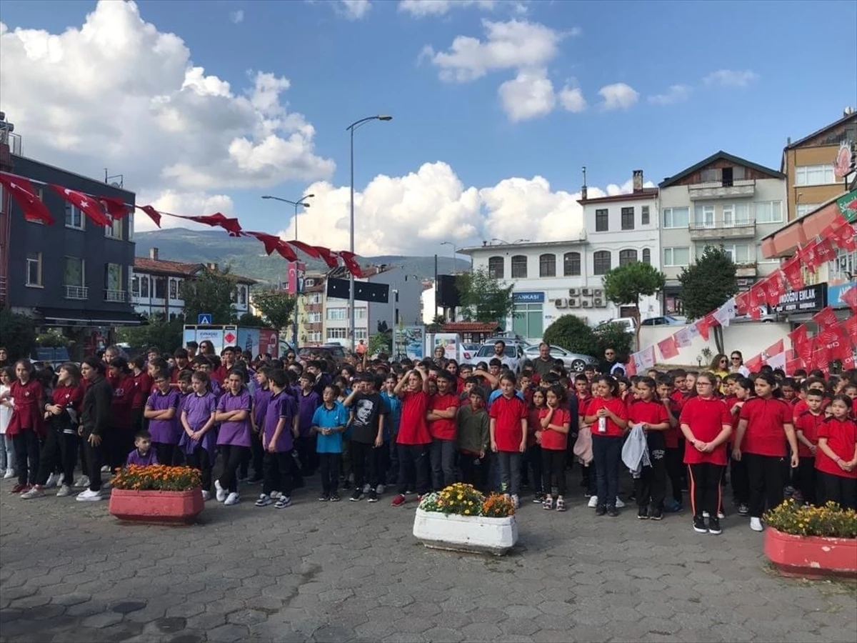 Sinop Gerze\'de İlköğretim Haftası Töreni Düzenlendi