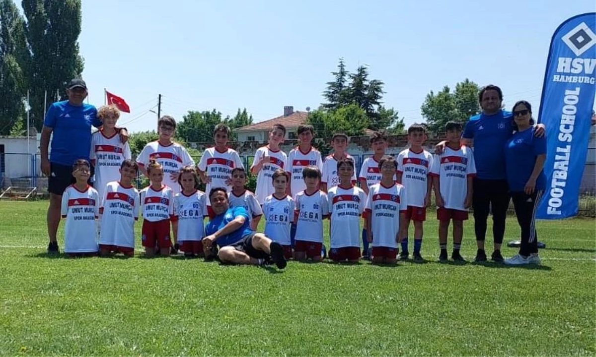 12 yaşındaki Türk futbolcu Hamburg Kulübü\'ne davet edildi