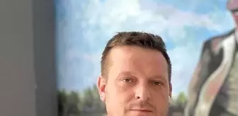 Muhabir Berk Söylemez, Taksinin Kapısına Çarptıktan Sonra Hayatını Kaybetti