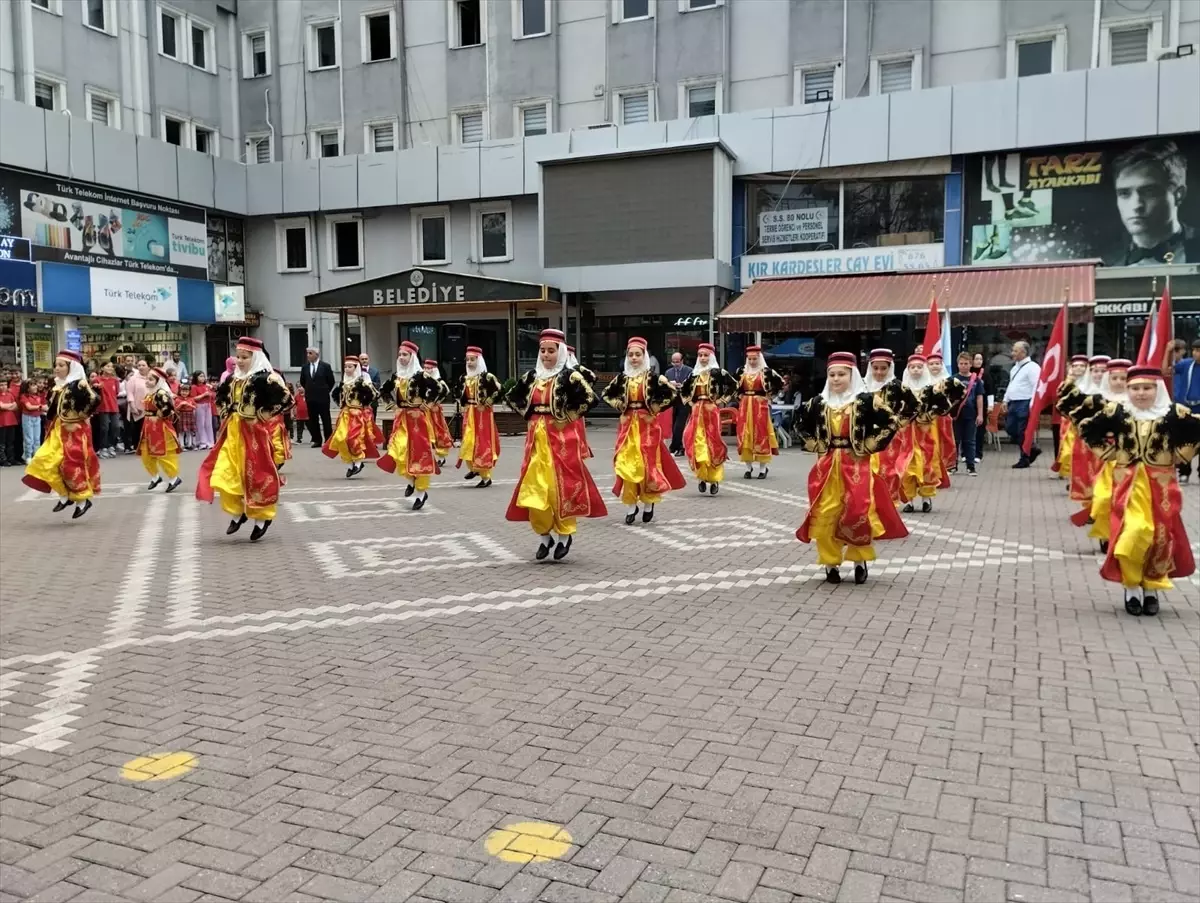 Terme İlçesinde İlköğretim Haftası Kutlama Programı Düzenlendi