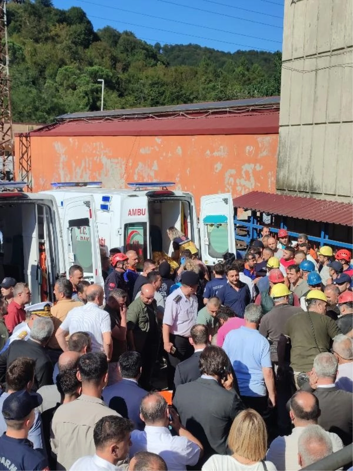 Zonguldak\'ta maden ocağında göçük: 1 işçi göçük altında