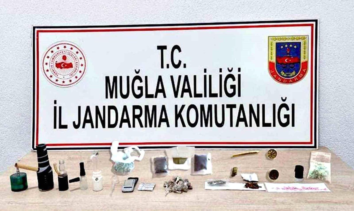 Muğla\'da Uyuşturucu Operasyonunda 14 Şüpheli Hakkında İşlem Yapıldı
