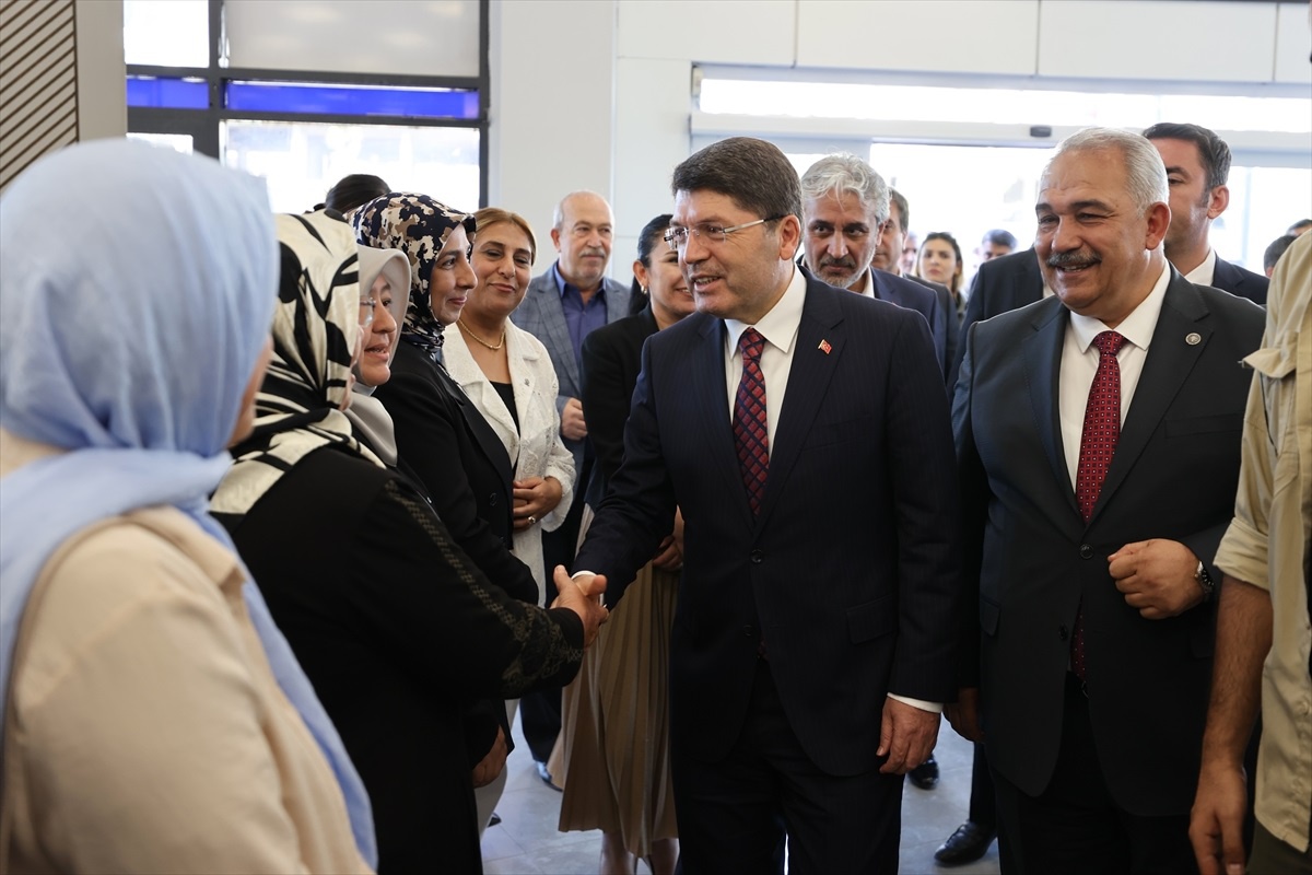 Adalet Bakanı Tunç, AK Parti Gaziantep İl Başkanlığında konuştu Açıklaması