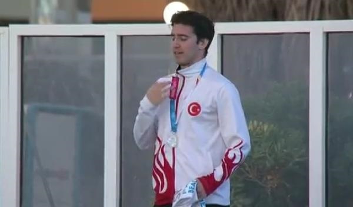 Türk Milli Sporcu Derin Toparlak Gümüş Madalya Kazandı
