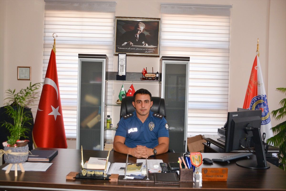 Anamur\'da gazeteciler İlçe Emniyet Müdürü Hanifi Umar\'ı ziyaret etti