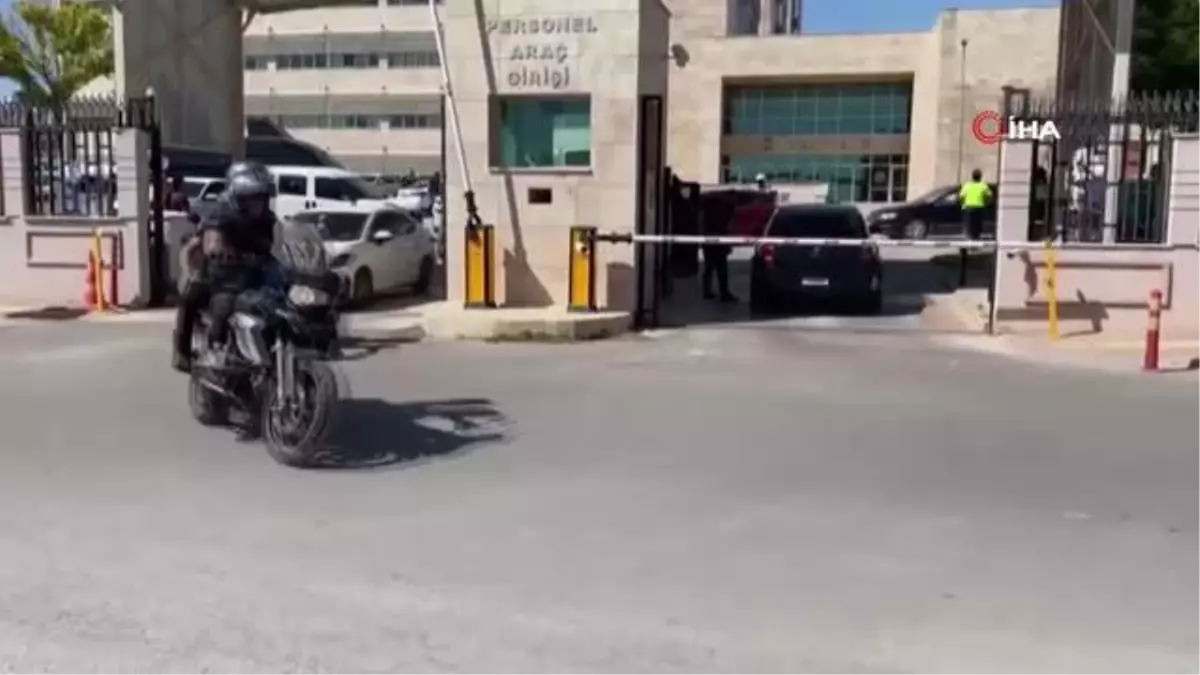 Antalya\'da Helikopter Destekli Uyuşturucu Operasyonu: 1 Kilogram Kokain ve 750 Gram Esrar Ele Geçirildi