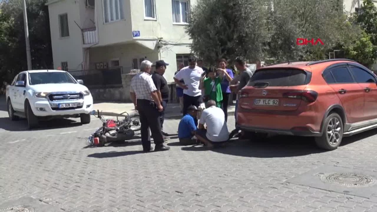 Gazipaşa\'da otomobil-motosiklet çarpışması: 1 yaralı