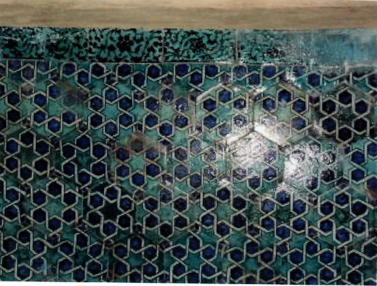 Diyarbakır Ali Paşa Camisi\'nden Çalınan Çiniler İstanbul\'da Bulundu