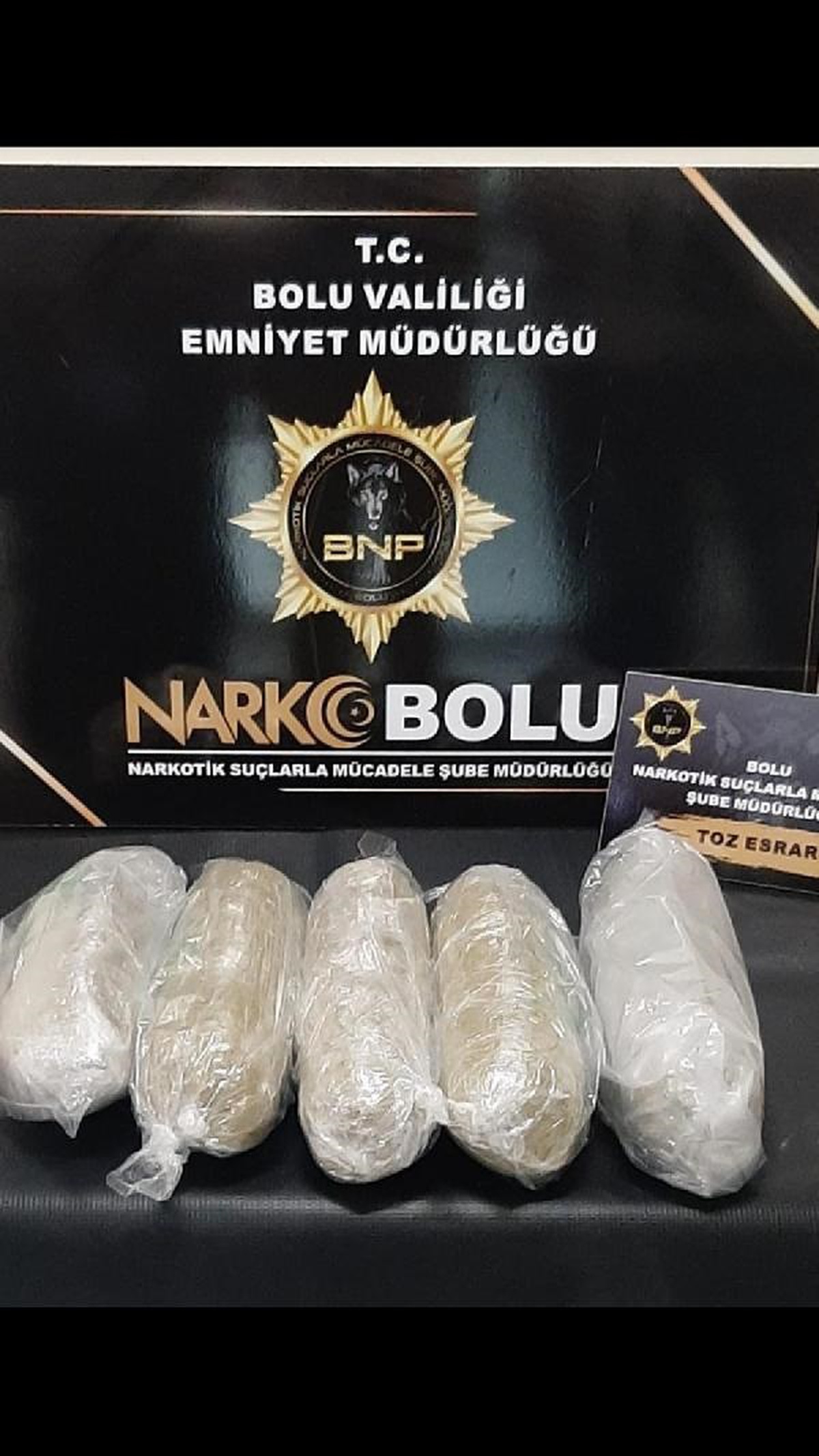Bolu\'da Uyuşturucu Operasyonu: 5 Kilo Esrar Ele Geçirildi