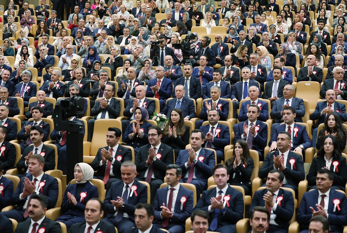 Cumhurbaşkanı Erdoğan: "Sözde milletvekili ama terörist müsveddesi Mehmetçiğime nasıl hakaretler ediyor.