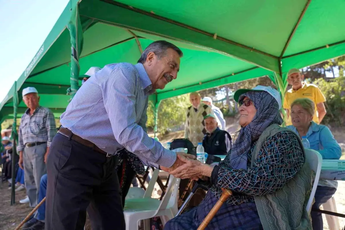 Tepebaşı Belediyesi Deneyimli Vatandaşlarla Piknik Etkinliği Düzenledi