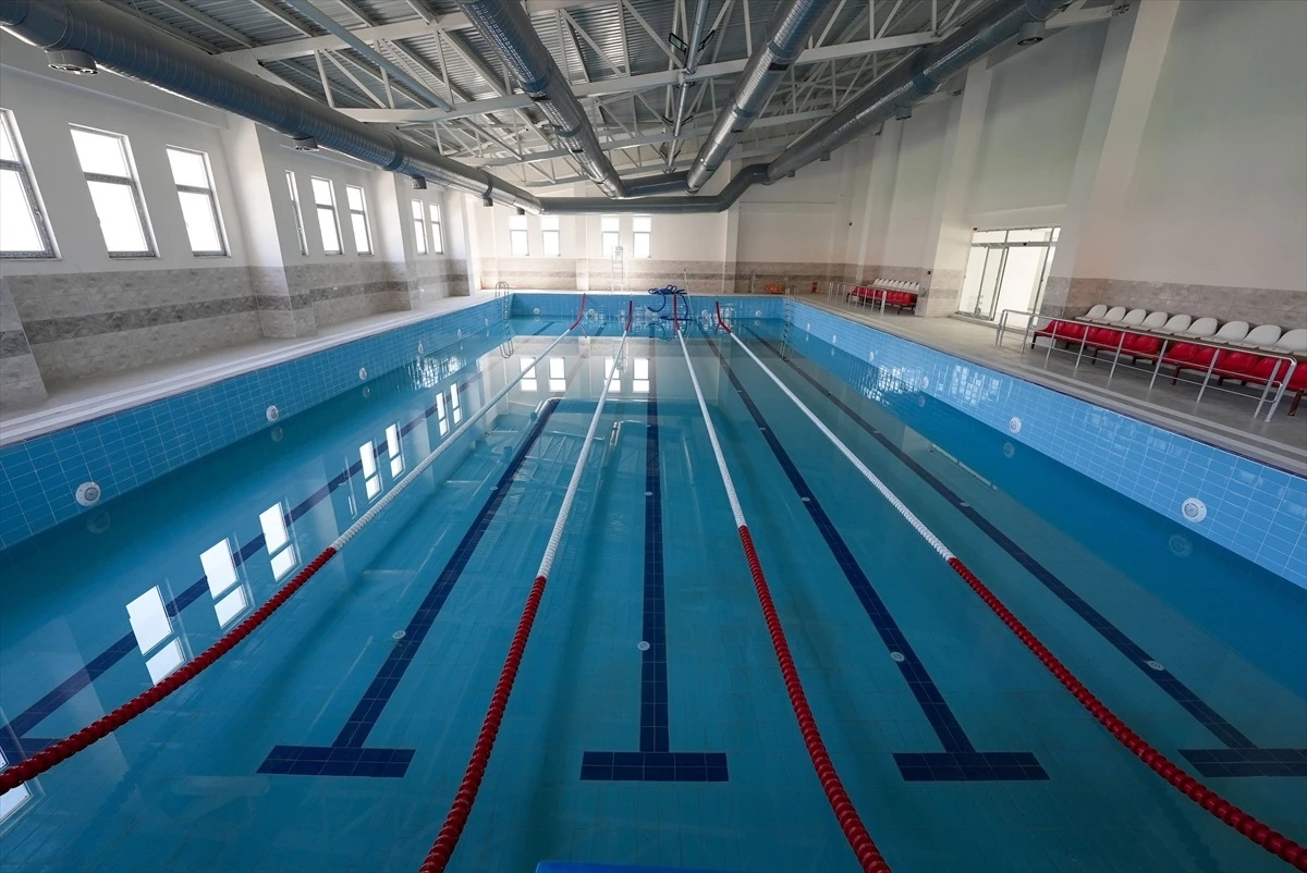 Diyarbakır Kulp ilçesinde yarı olimpik yüzme havuzu tamamlandı