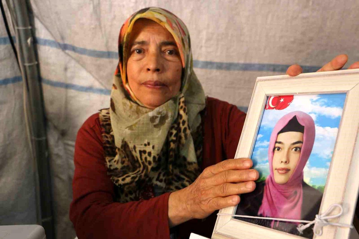 Ailelerin evlat nöbeti kararlılıkla devam ediyor