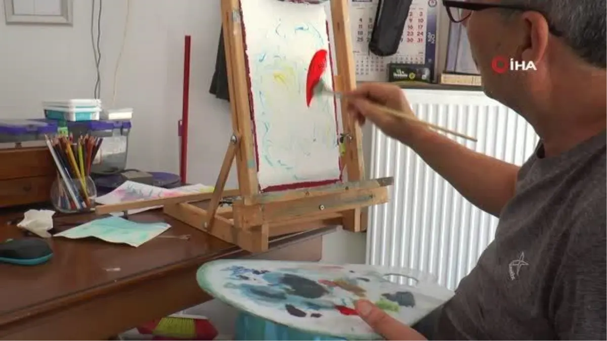 Felç Geçiren Emekli Öğretmen, Hayır Kurumlarına Bağış Yapanlara Resim Hediye Ediyor