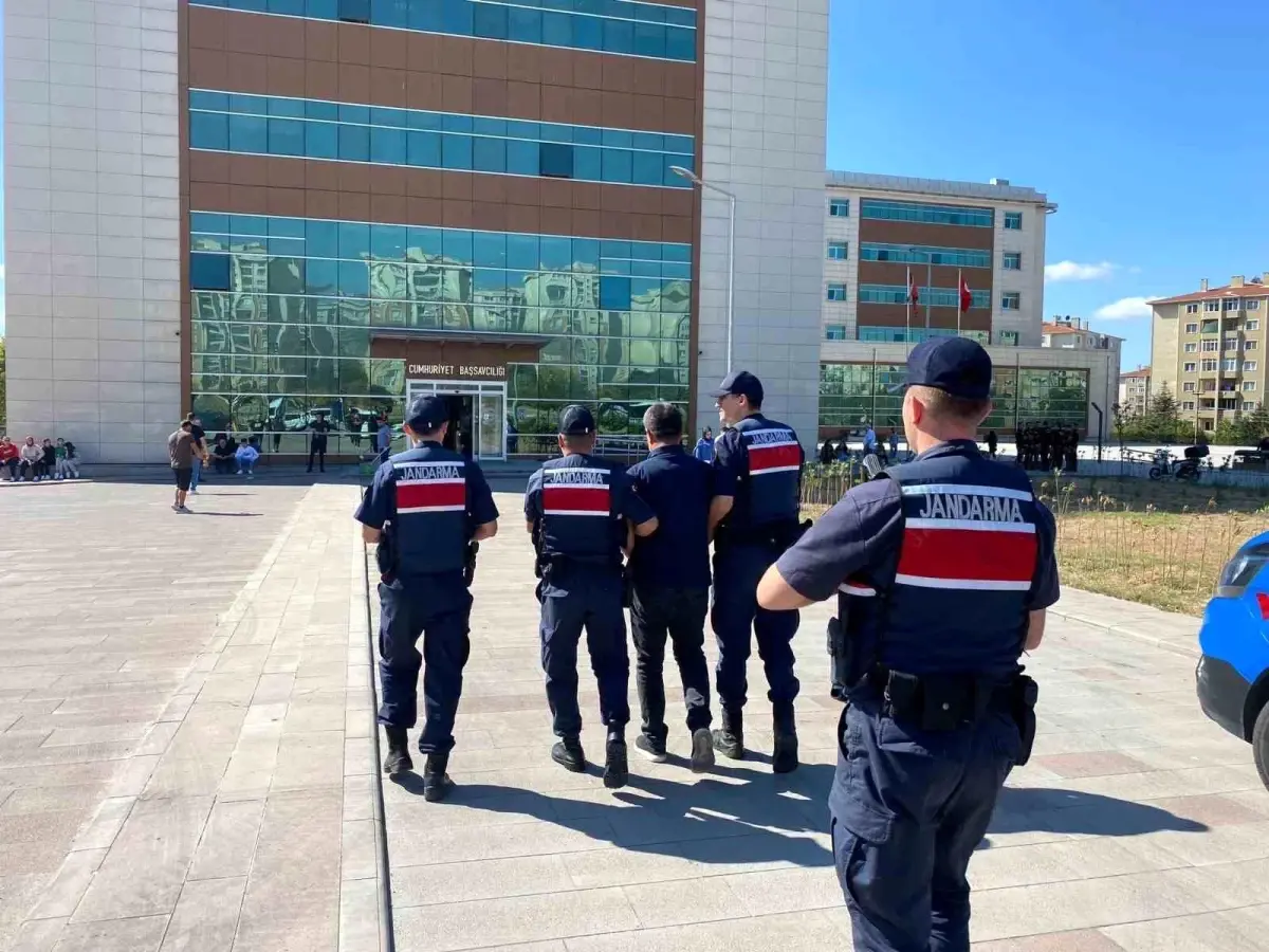 Tekirdağ\'da FETÖ üyesi ve dolandırıcılık suçundan aranan zanlı tutuklandı