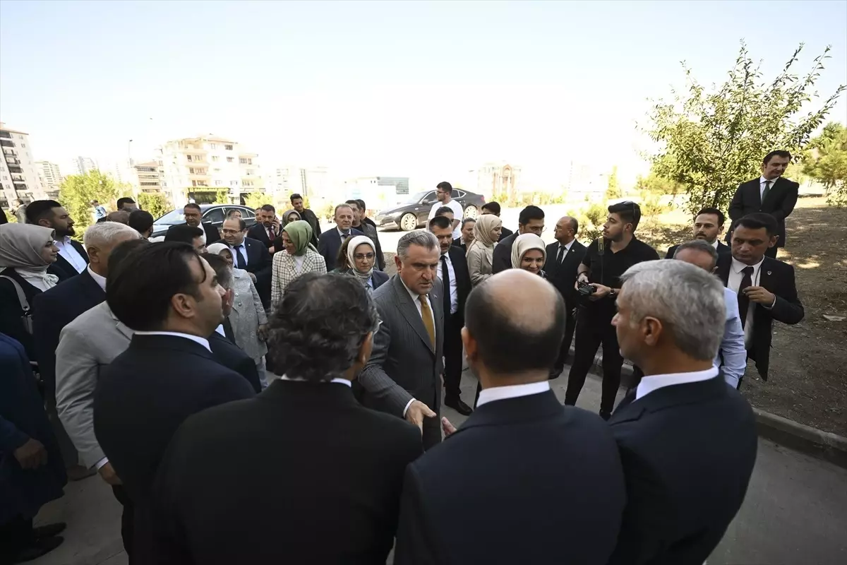 Gençlik ve Spor Bakanı: 2024 Paris Olimpiyat Oyunları\'na 34 kota aldık