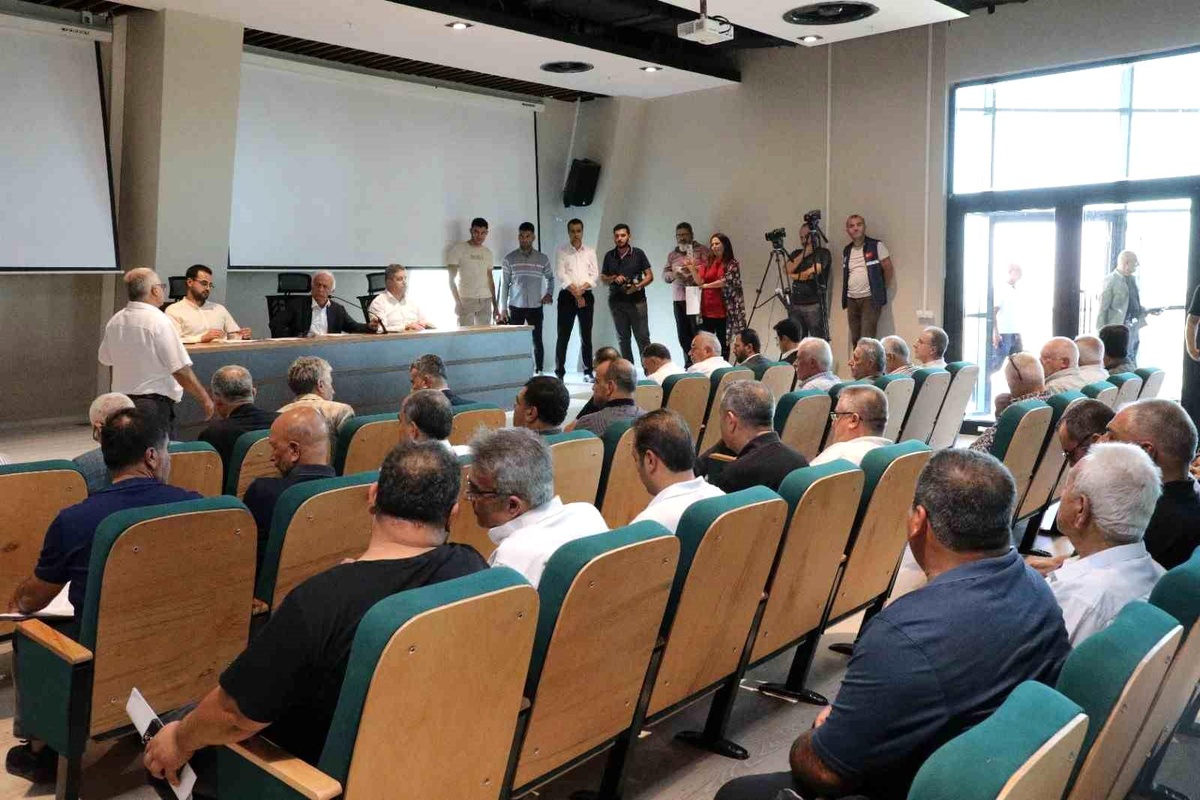 Hatay Büyükşehir Belediye Meclisi, Toplu Taşıma Araçlarına Akaryakıt Desteğini 6 Ay Uzattı