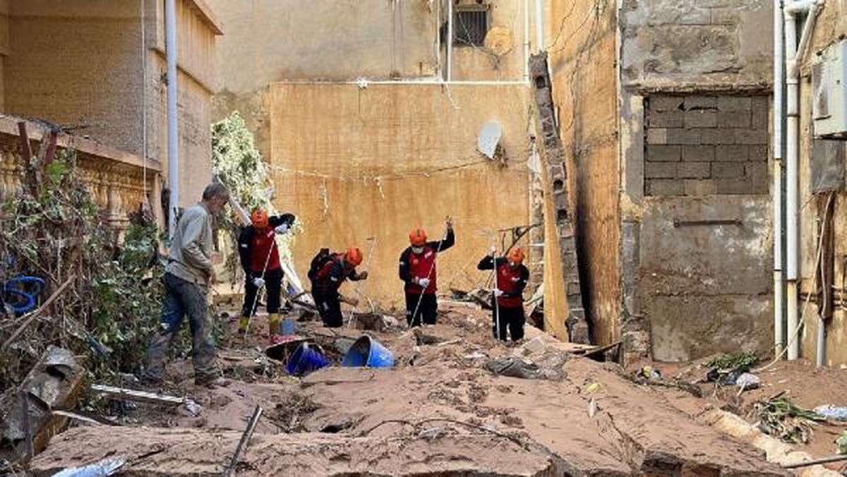 İHH Libya\'ya Yardım Gönderdi