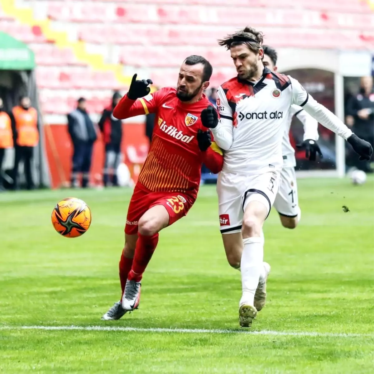 İlhan Parlak, Futbol Kariyerini Sonlandırdı