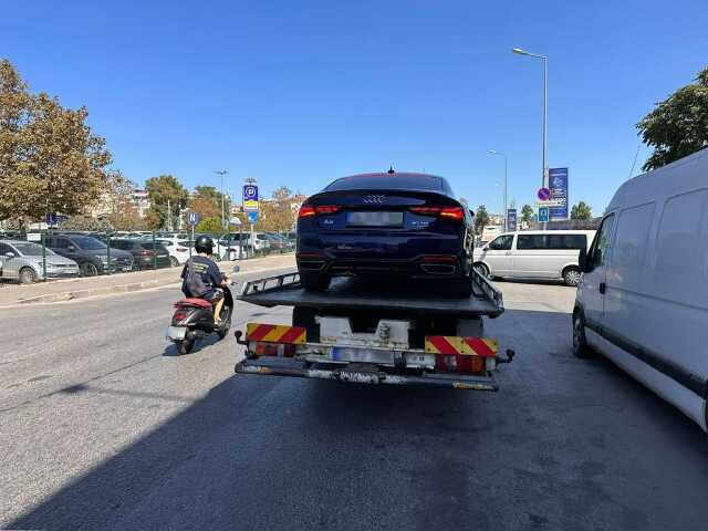 İstanbul'da uygulamadan kaçıp drift yapan sürücüye 30 bin 808 lira ceza kesildi İstanbul'da uygulamadan kaçıp drift yapan sürücüye 30 bin 808 lira ceza kesildi