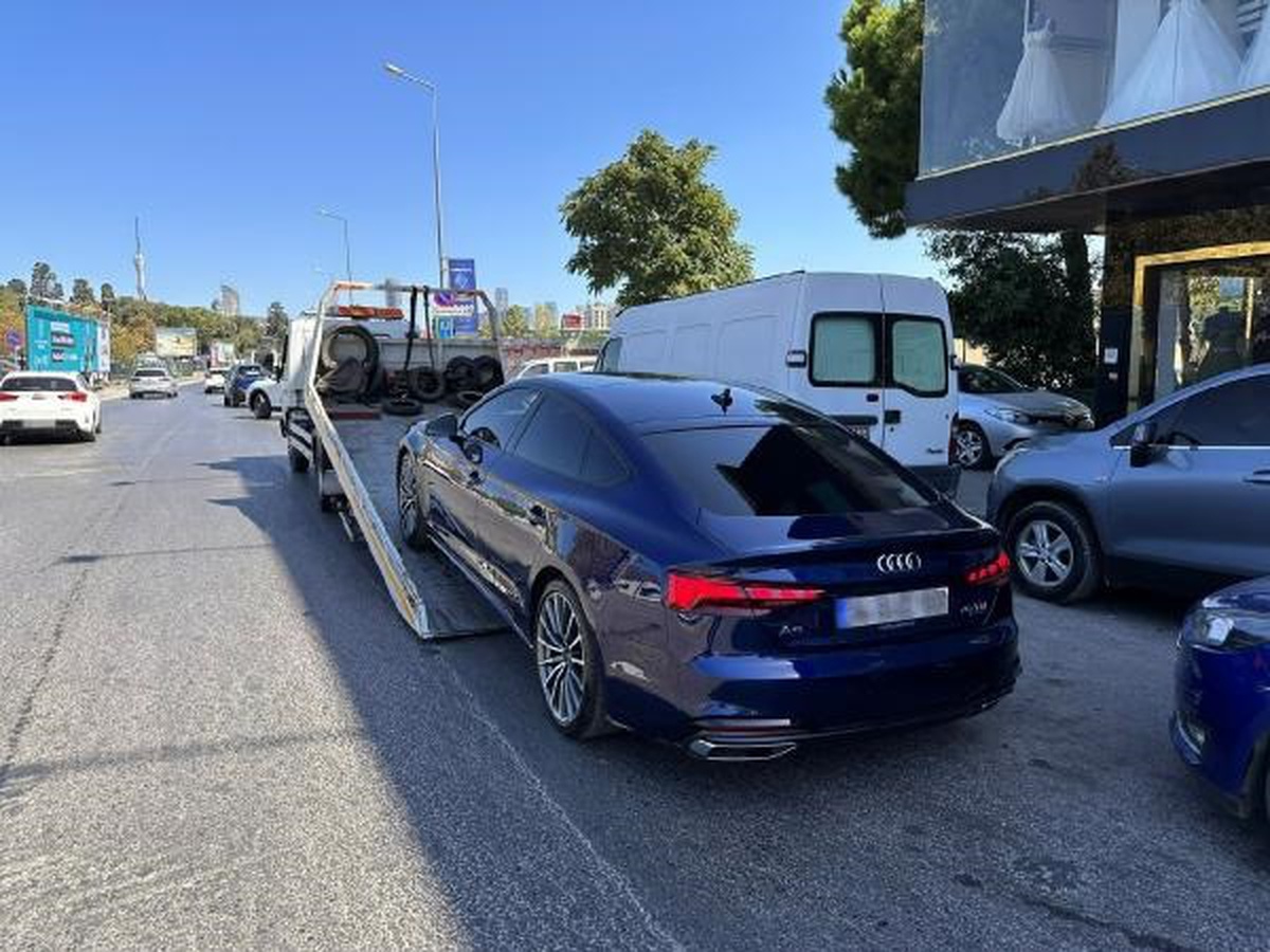 Kadıköy\'de hız yapan ve polisten kaçan sürücü yakalandı