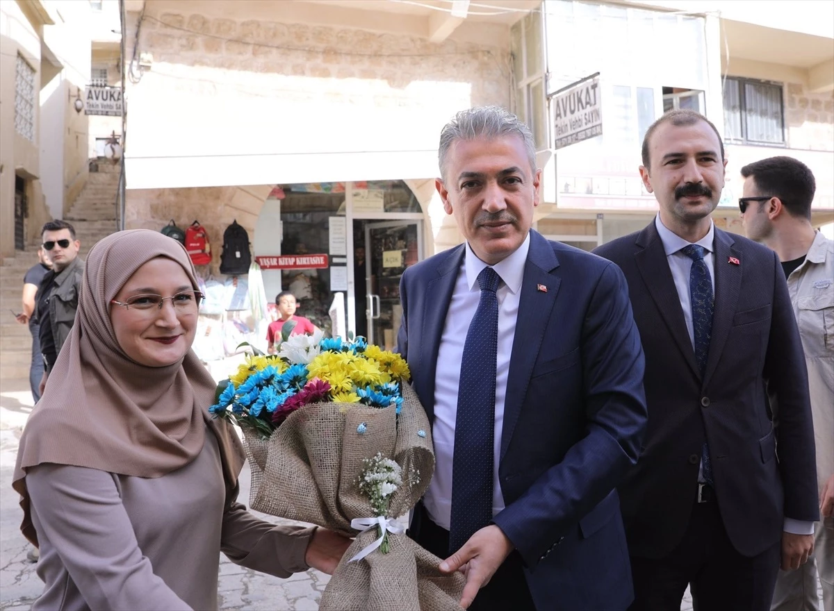 Mardin Valisi Tuncay Akkoyun, Savur ilçesinde ziyaretler gerçekleştirdi