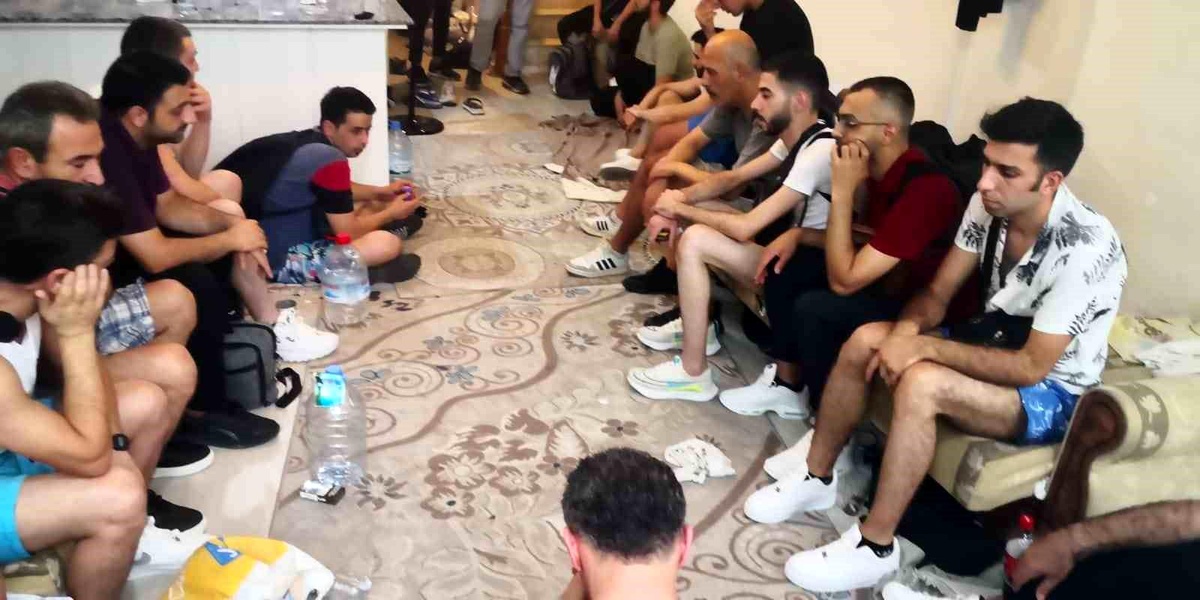 Marmaris\'te 25 düzensiz göçmen yakalandı