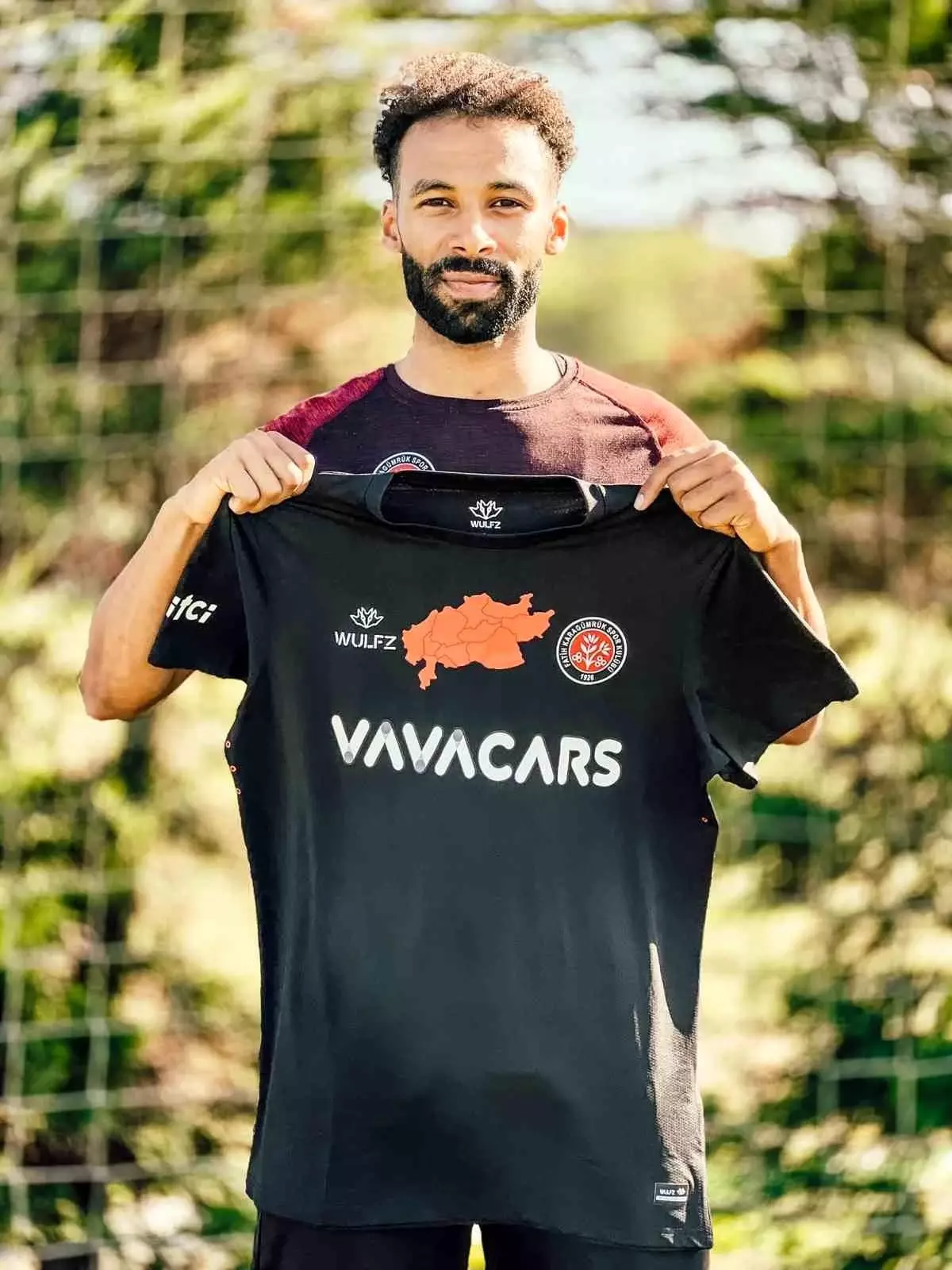 Fatih Karagümrük, Nazım Sangare ile 1 yıllık sözleşme imzaladı