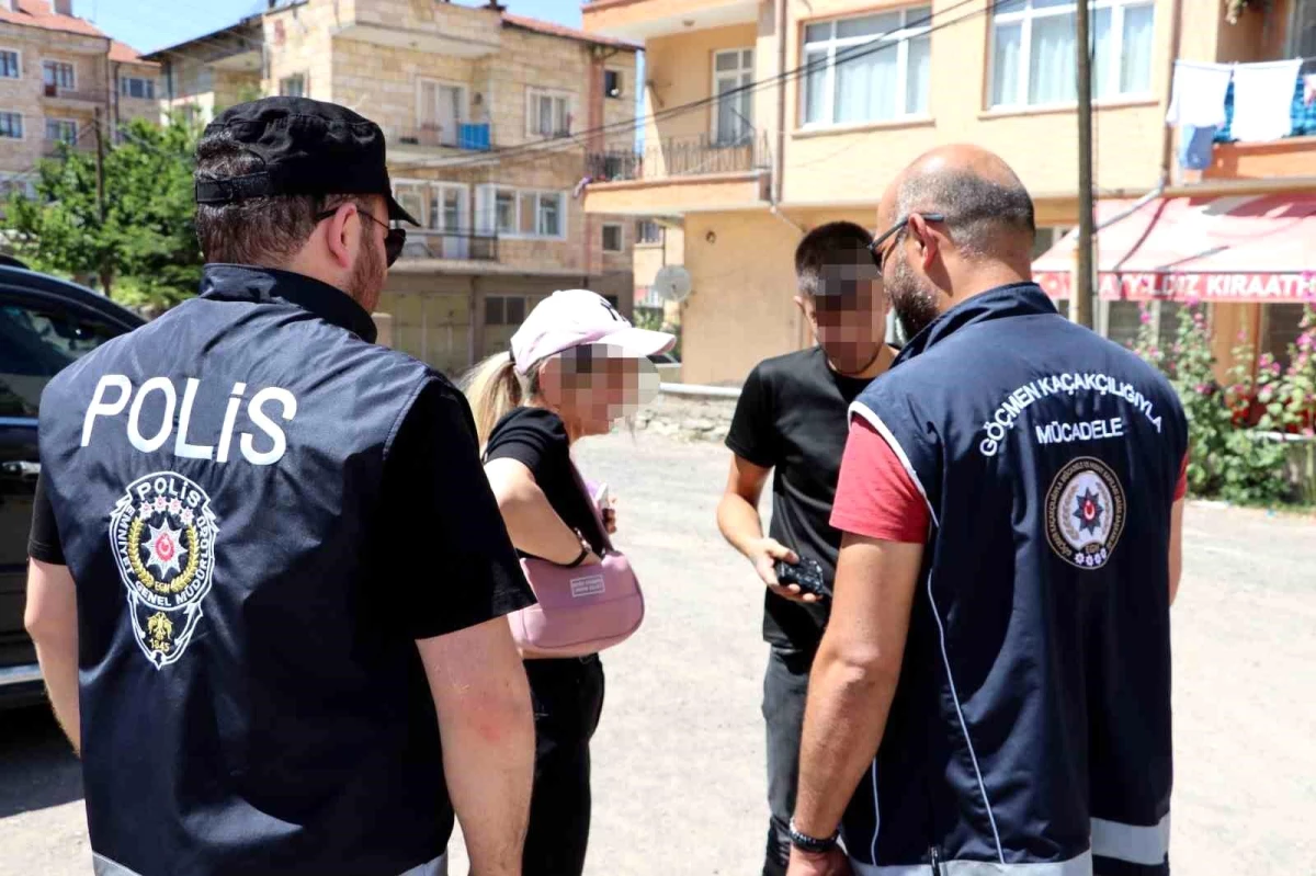 Nevşehir\'de 4 yabancı uyruklu şahıs sınır dışı edildi