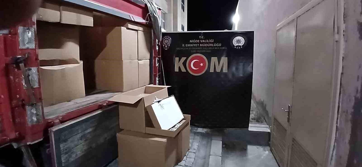 Niğde\'de 1 Milyon 425 Bin Adet Gümrük Kaçağı Makaron Ele Geçirildi
