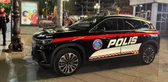 TOGG Kızılay Meydanı'nda polis aracı olarak görevde