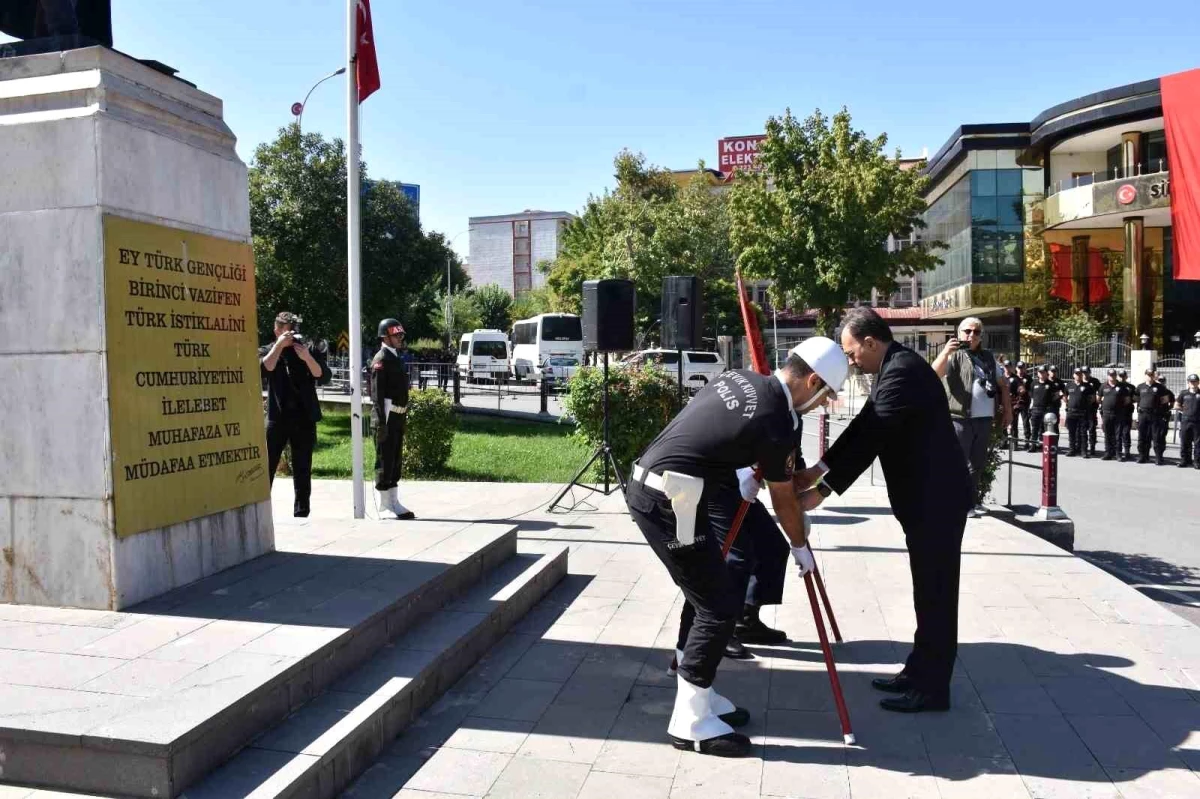 Atatürk\'ün Siirt\'e gelişi şeref günü töreniyle kutlandı