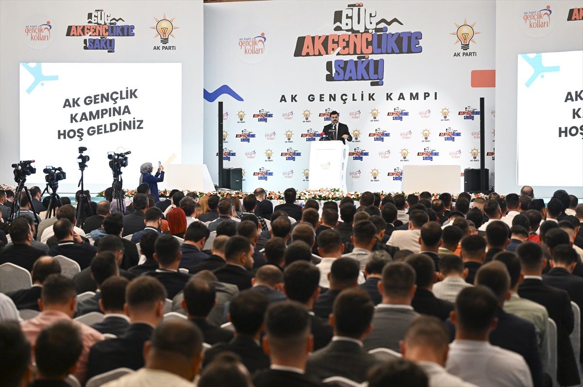 AK Parti\'nin "AK Gençlik Kampı" Ankara\'da başladı