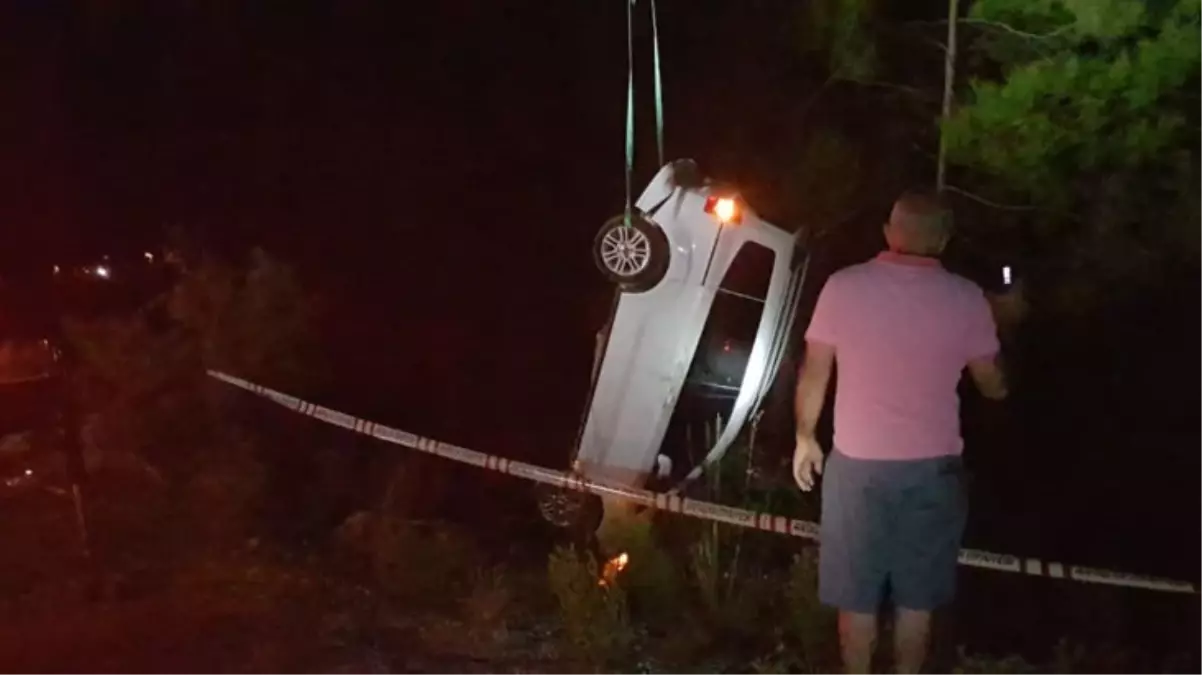 Şarampole yuvarlanan araçtan 23 yaşındaki gencin cesedi çıktı! Boğazındaki kesik cinayet ihtimalini akıllara getirdi